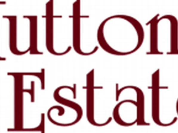 409 19th Avenue Cir NW, Hickory, NC 28601