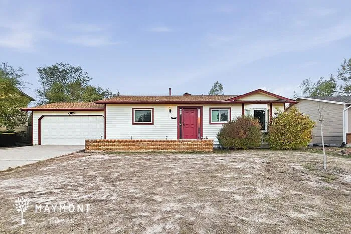 3925 Dewpoint Dr