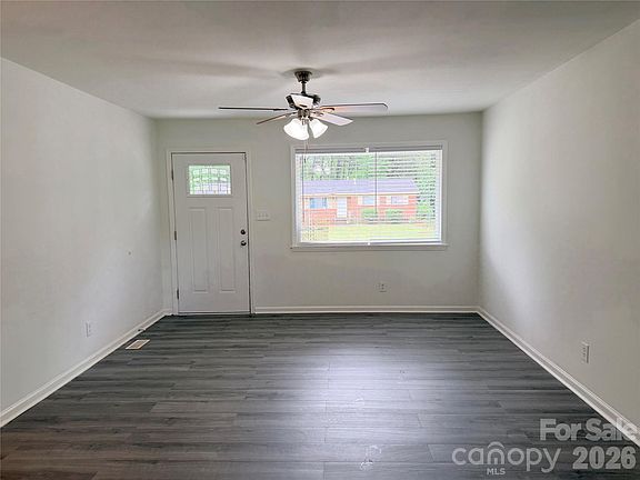 5th image of 9209 Edgevale Dr
