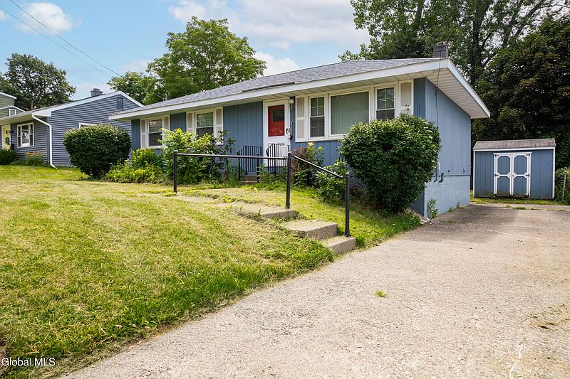 2nd image of 230 E Washington Avenue