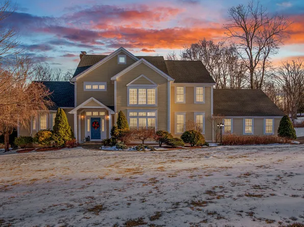 64 Charolais Way, Burlington, CT 06013