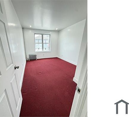 4th image of 1340 Rosedale Ave