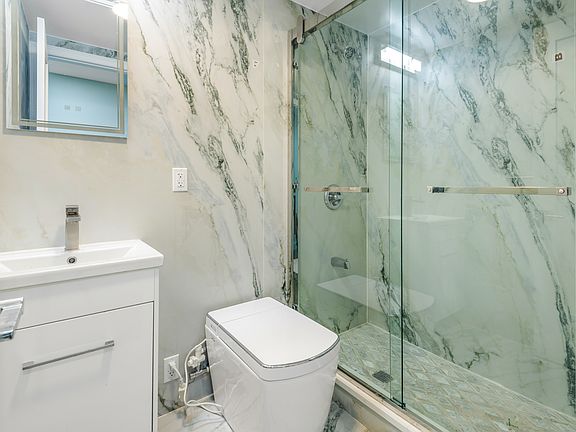 5th image of 946 Saint Nicholas Ave #301
