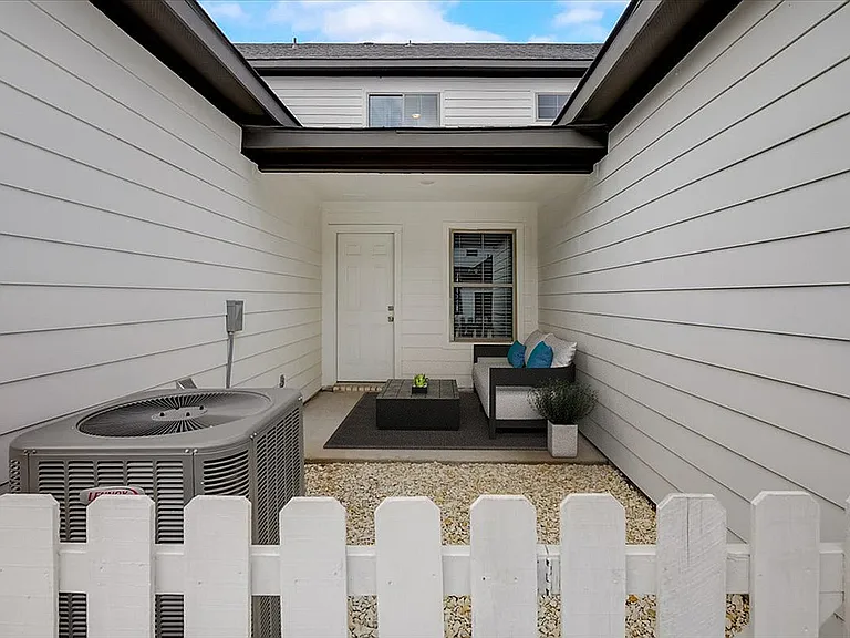 Townhomes at Bluebonnet Trail