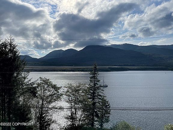 4th image of 4602-4604 N Tongass Hwy