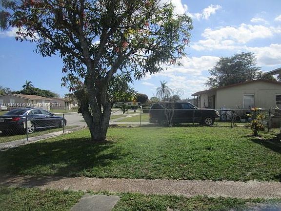 4th image of 1771 NW 25th Ter