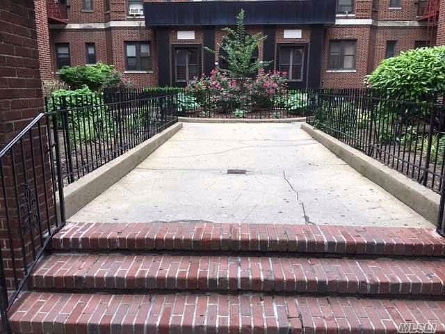 1st image of 155-01 90th Ave APT 3U