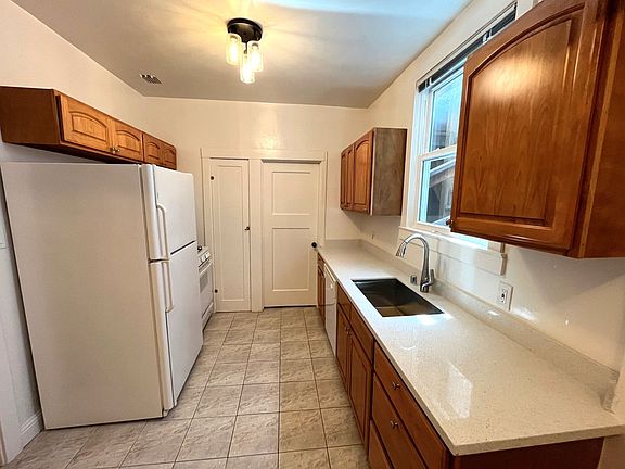 5th image of 3318-3320 Broderick St #3318