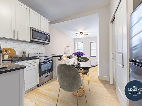 5th image of 448 W 46th St APT 5RE
