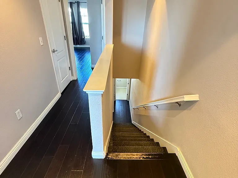 656 Grand Ter — Photo 12