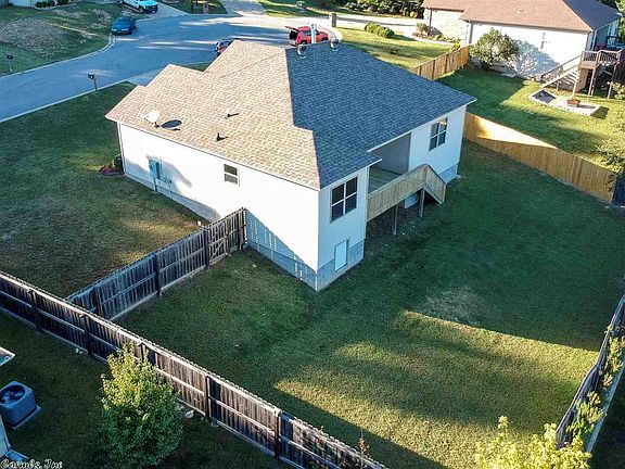 5th image of 961 James Madison Dr
