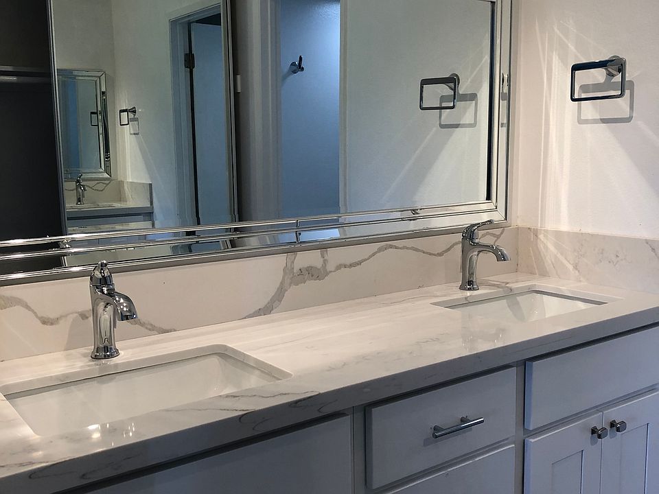 2nd image of 691 Vista Bonita
