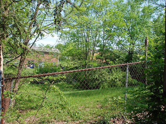 4th image of 1195 Tatesbrook Dr