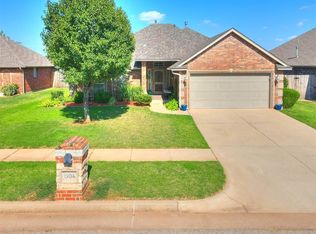 1904 Alexander Way, Yukon, OK 73099