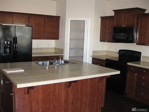 2nd image of 2413 195th St E