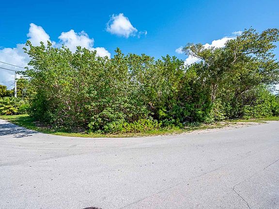 5th image of Galleon Dr Lot 19