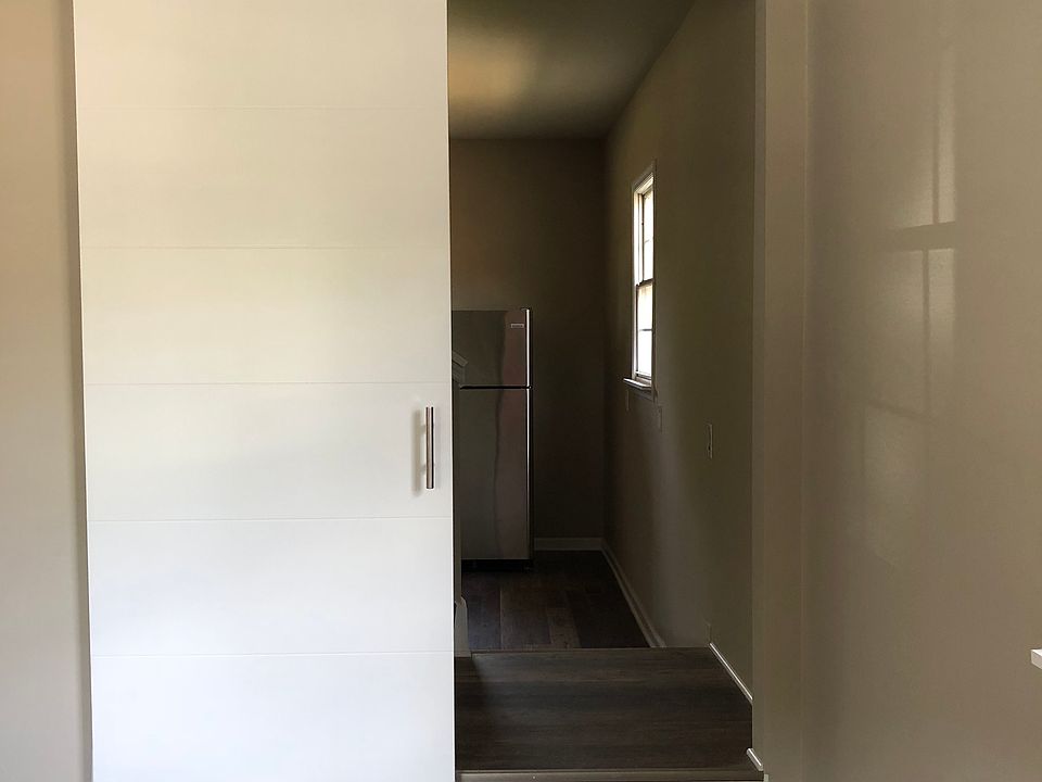 1st image of 406 E Loudon Ave
