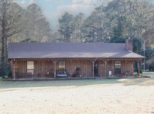 1182 Robb St E, Summit, MS 39666