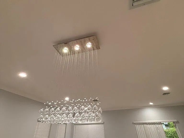 1310 SW 48th Ter — Photo 3