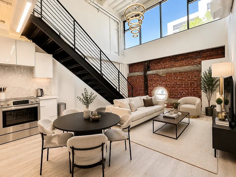 HWH Luxury Living — Photo 66