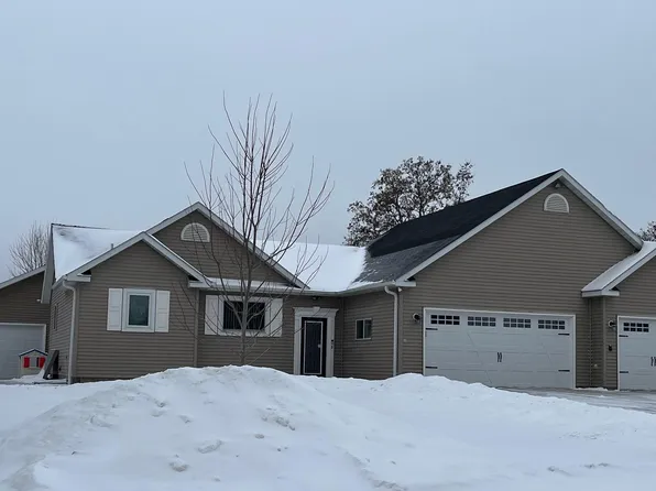 19 7th St S, Sauk Centre, MN 56378