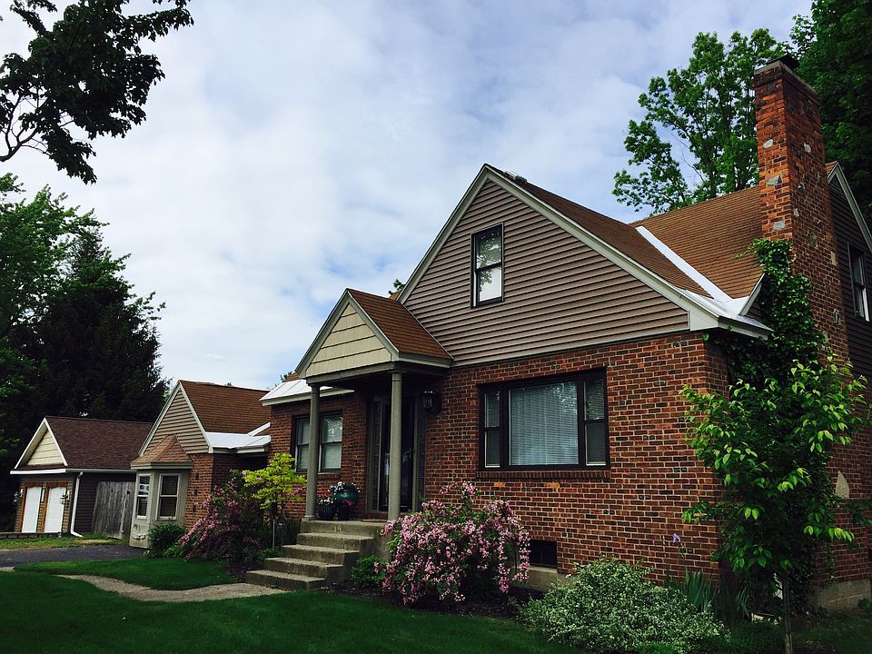17 Mayflower Drive