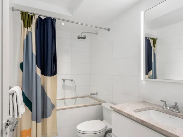 733 Park Avenue image 25 of 27