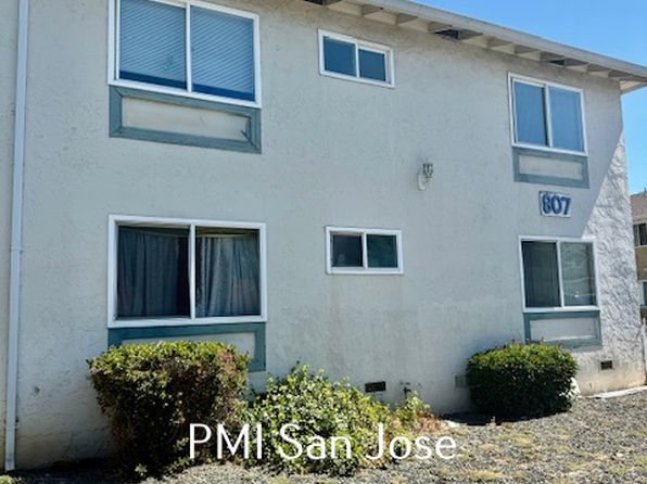 807 Farm Dr #3