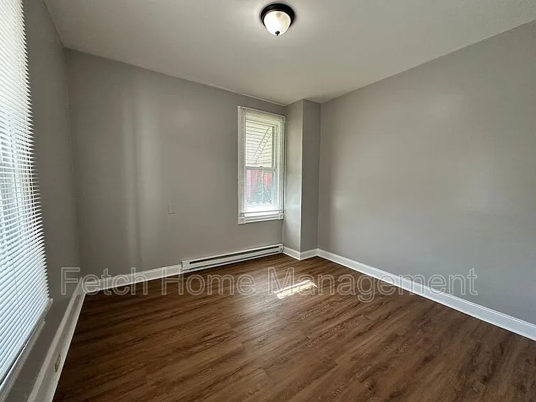 512 Spruce St #2 — Photo 35