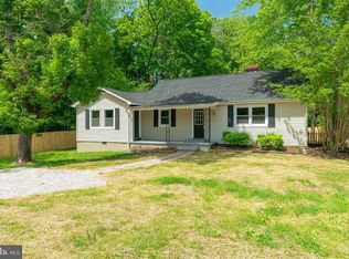 3618 Graham Park Rd, Triangle, VA 22172