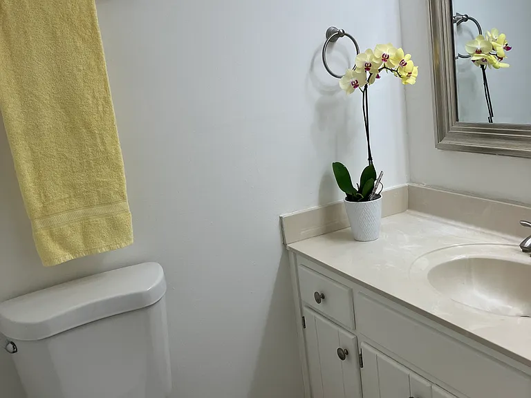 2325 Elliston Pl #204 — Photo 7
