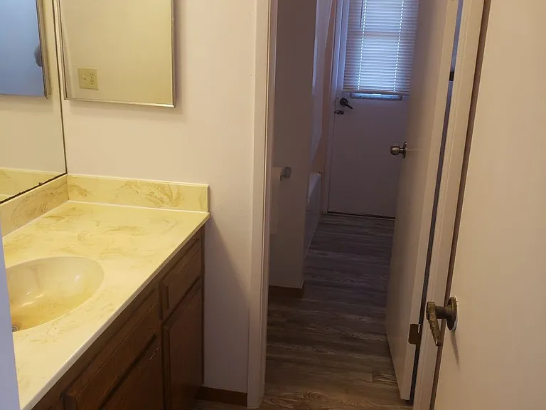 3847 Vine Ave — Photo 20