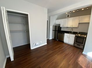 152 W Elm St #218, Chicago, IL 60610