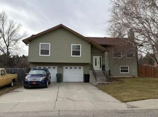 900 Sargeant At Arms Ave, Billings, MT 59105