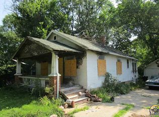 1524 SW Collins Ave, Topeka, KS 66604