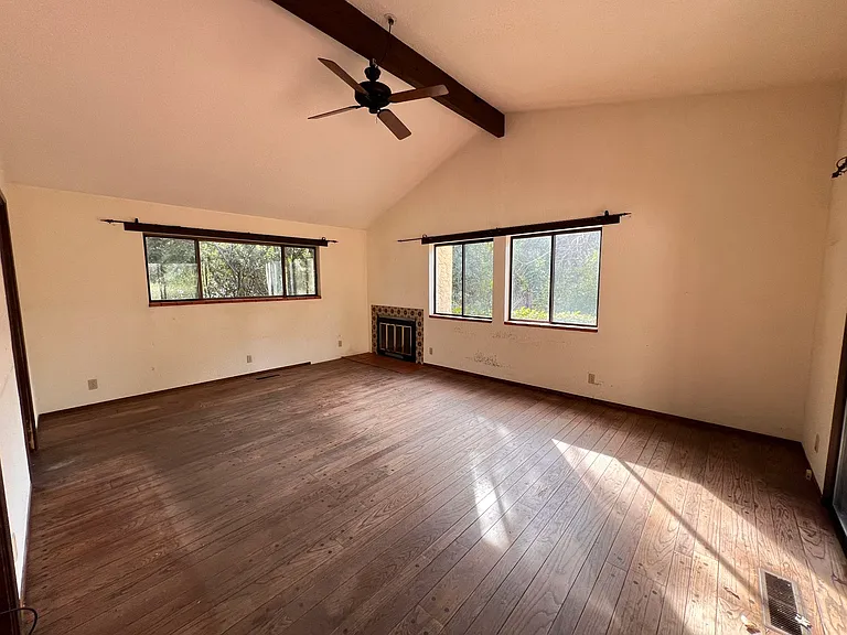 10320 Rolly Rd — Photo 9