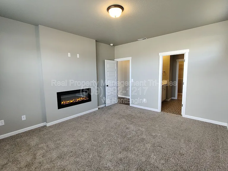 8304 Gardner St — Photo 11