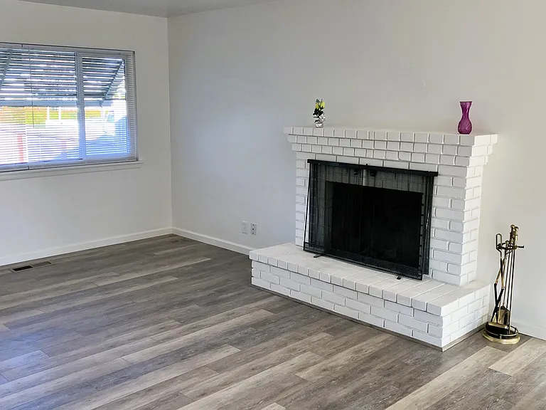 72 Plaza Way — Photo 10