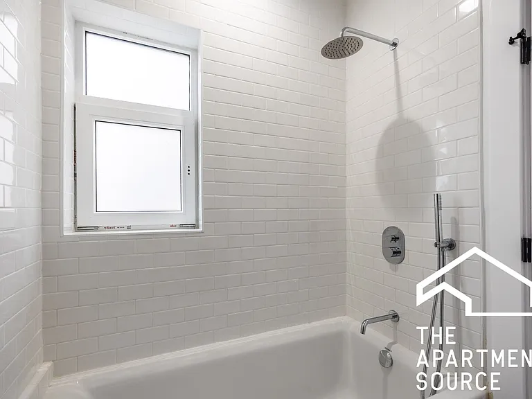 1014 N Hamlin Ave #1 — Photo 14