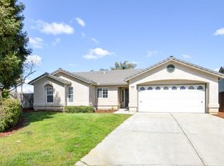 2432 Azalea St, Selma, CA 93662
