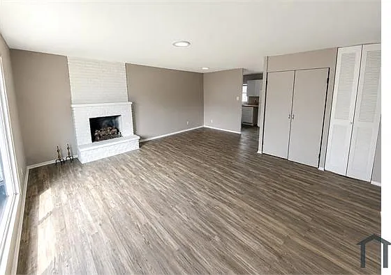4511 N Kenmore Rd — Photo 3