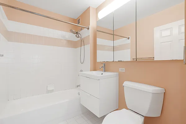 Rented by Corcoran | media 22
