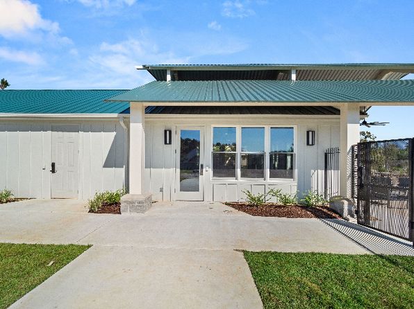 100 Sycamore Rd #14-106