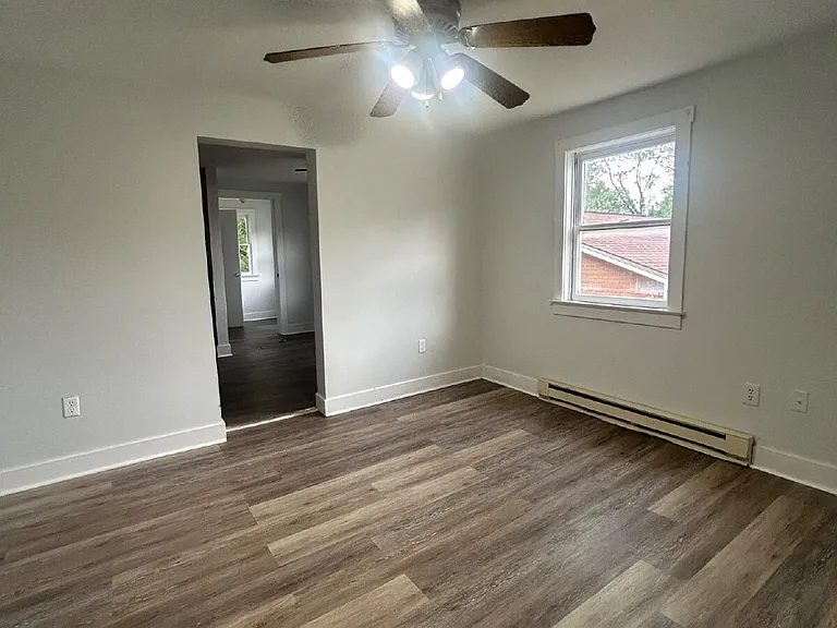 408 Hill St #3 — Photo 7