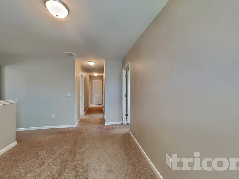 1942 Hudson Dr — Photo 14