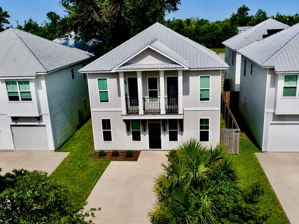 310 Gabrielle Ln, Panama City, FL 32404