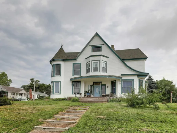 222 W New St, Palmyra, MO 63461