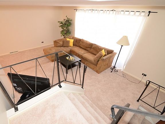 4th image of 638 Langford Dr