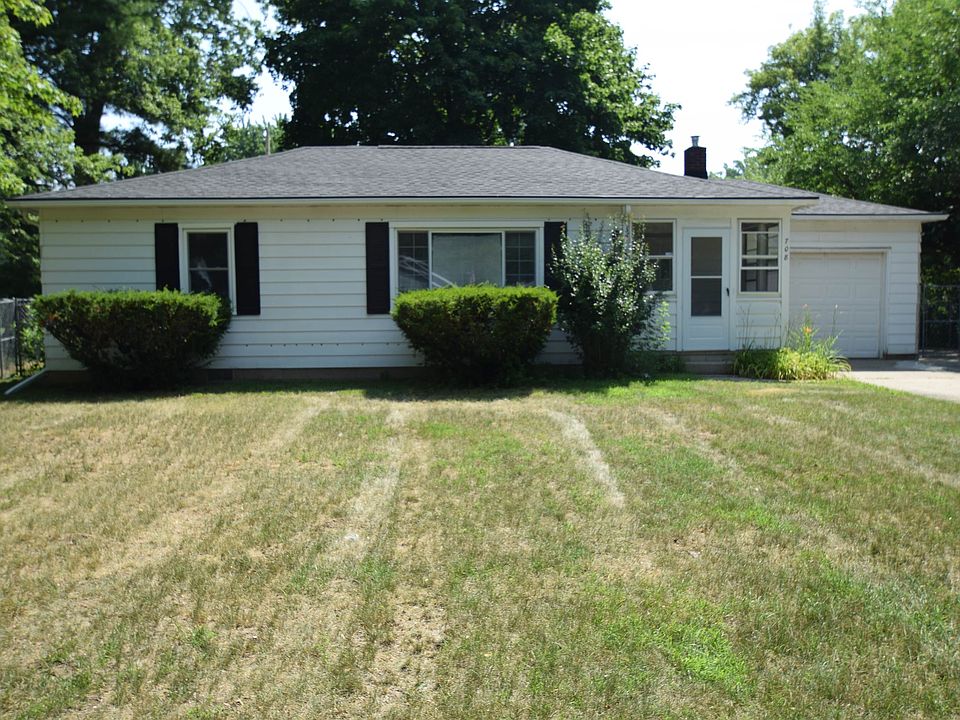 1st image of 708 Cypress St