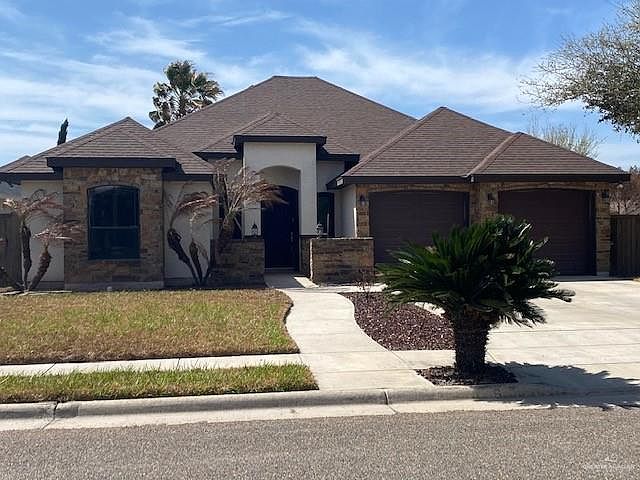 1st image of 13813 N 39th St